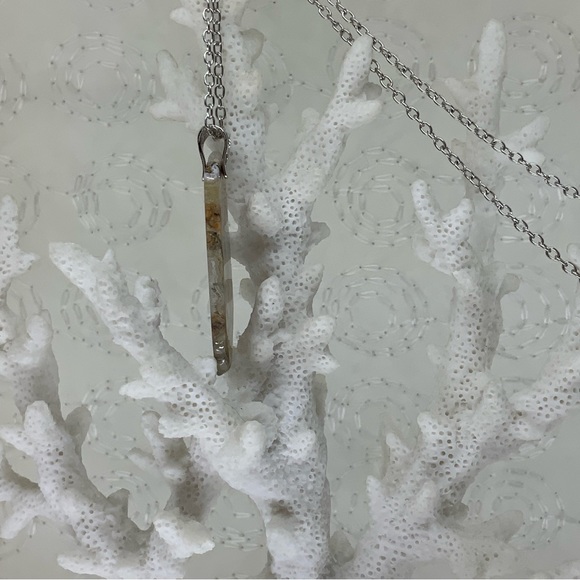 Mexico Crazy Lace Agate Slice Necklace on Stainless Steel Silver plated chain - Picture 6 of 11